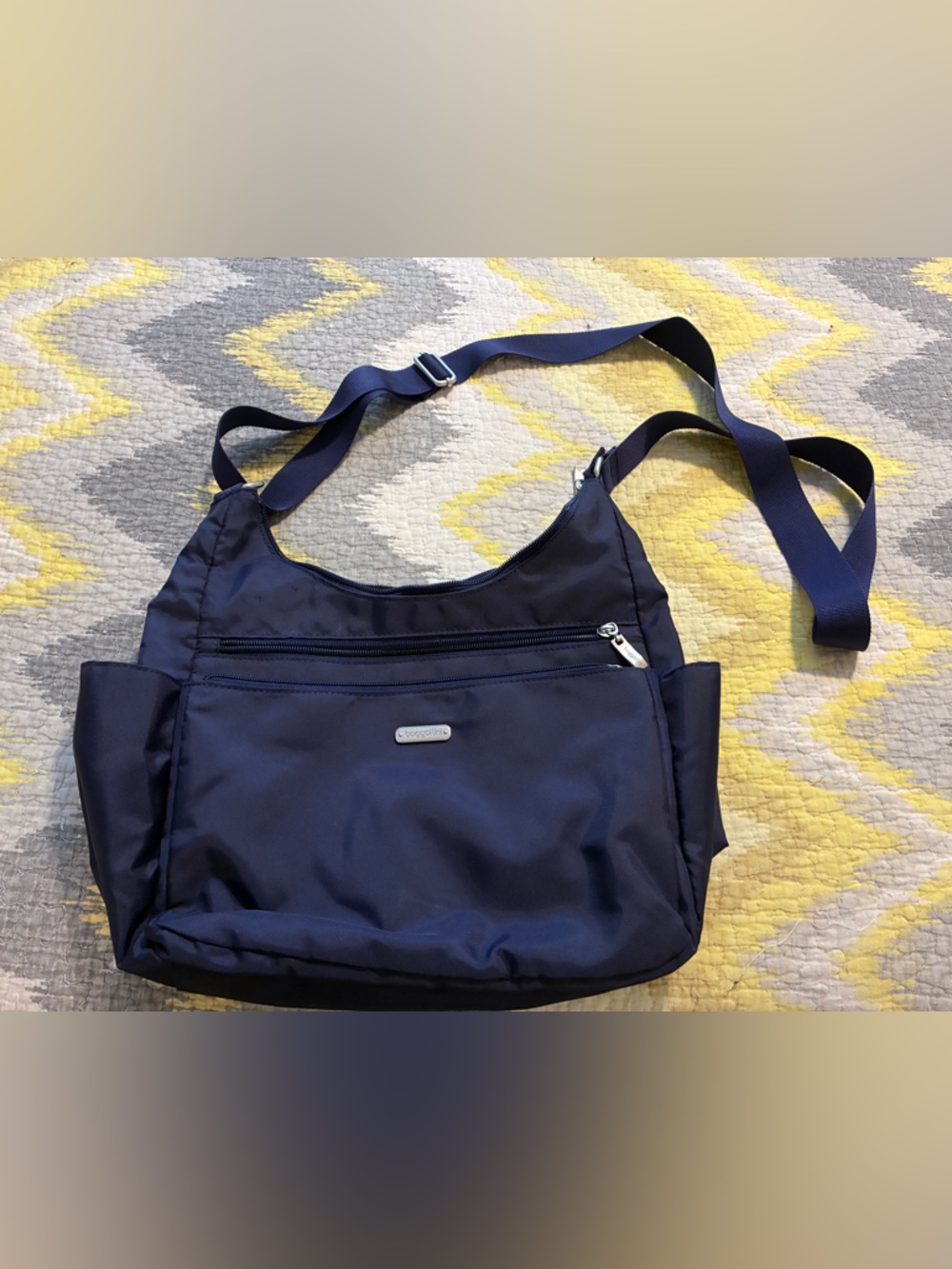 Baggallini Navy Crossbody Shoulder Bag - Lightweight Everyday Tote